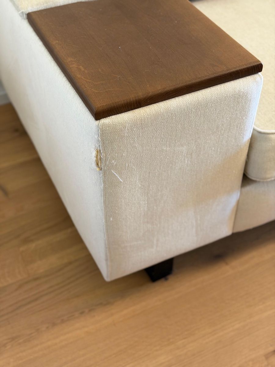 Pfister Sofas: Sofa mit integriertem Stauraum beige 2 Sitzplätze – Gebraucht aus Frick von salomebu 4
