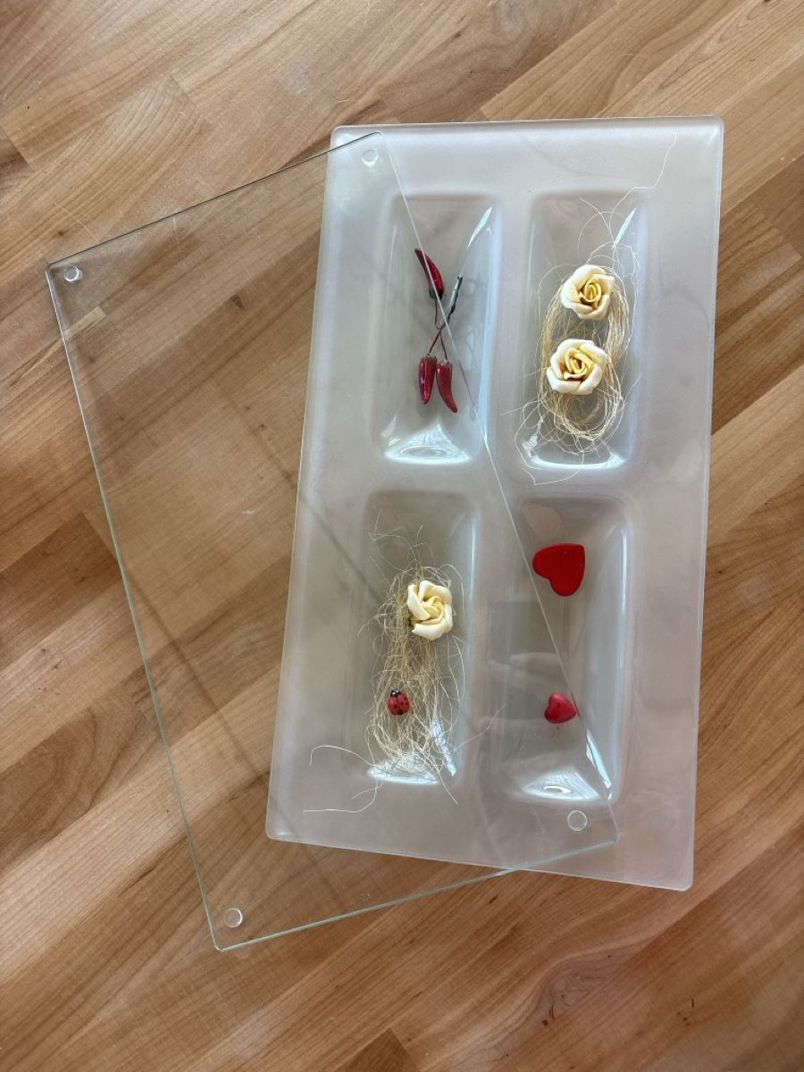 Alle Dekorationen: Glas Platte mit Deko Fächer – Gebraucht aus Rümlang von baselsale1 2