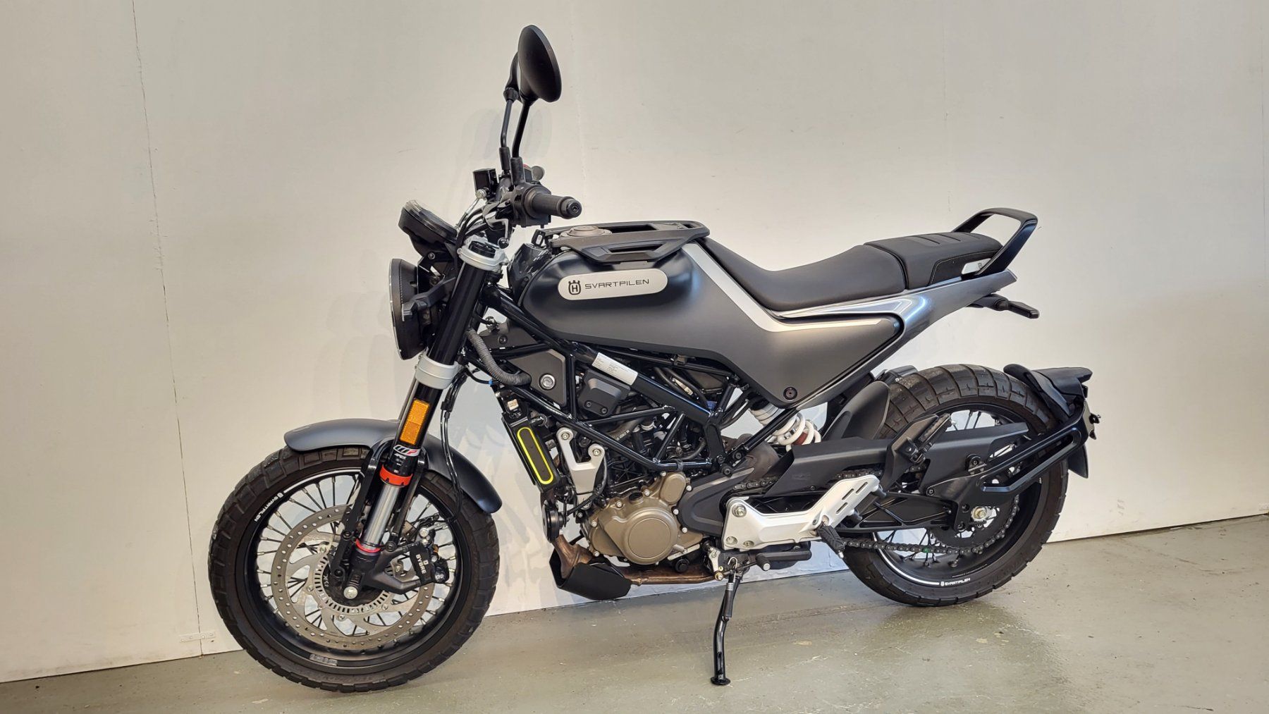 Husqvarna Strada: Husqvarna Svartpilen 125 – Usato da Tägerschen venduto da Moto-Welt 3