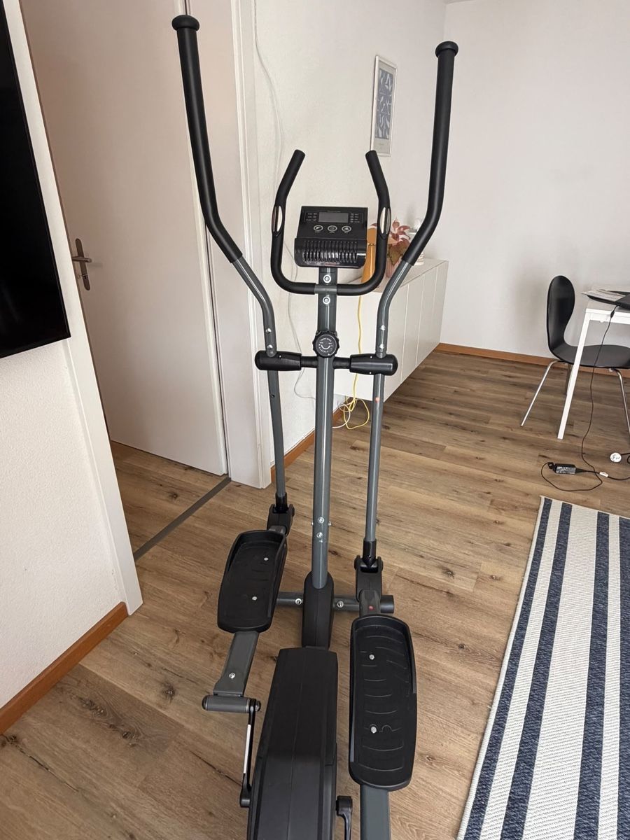 Tunturi Hometrainer: Tunturi Cross Trainer - Excellent condition – Nuovo (secondo la descrizione) da Pfäffikon SZ venduto da jka_xc56 1