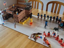 Playmobil Fort Union mit Indianern und Cowboys