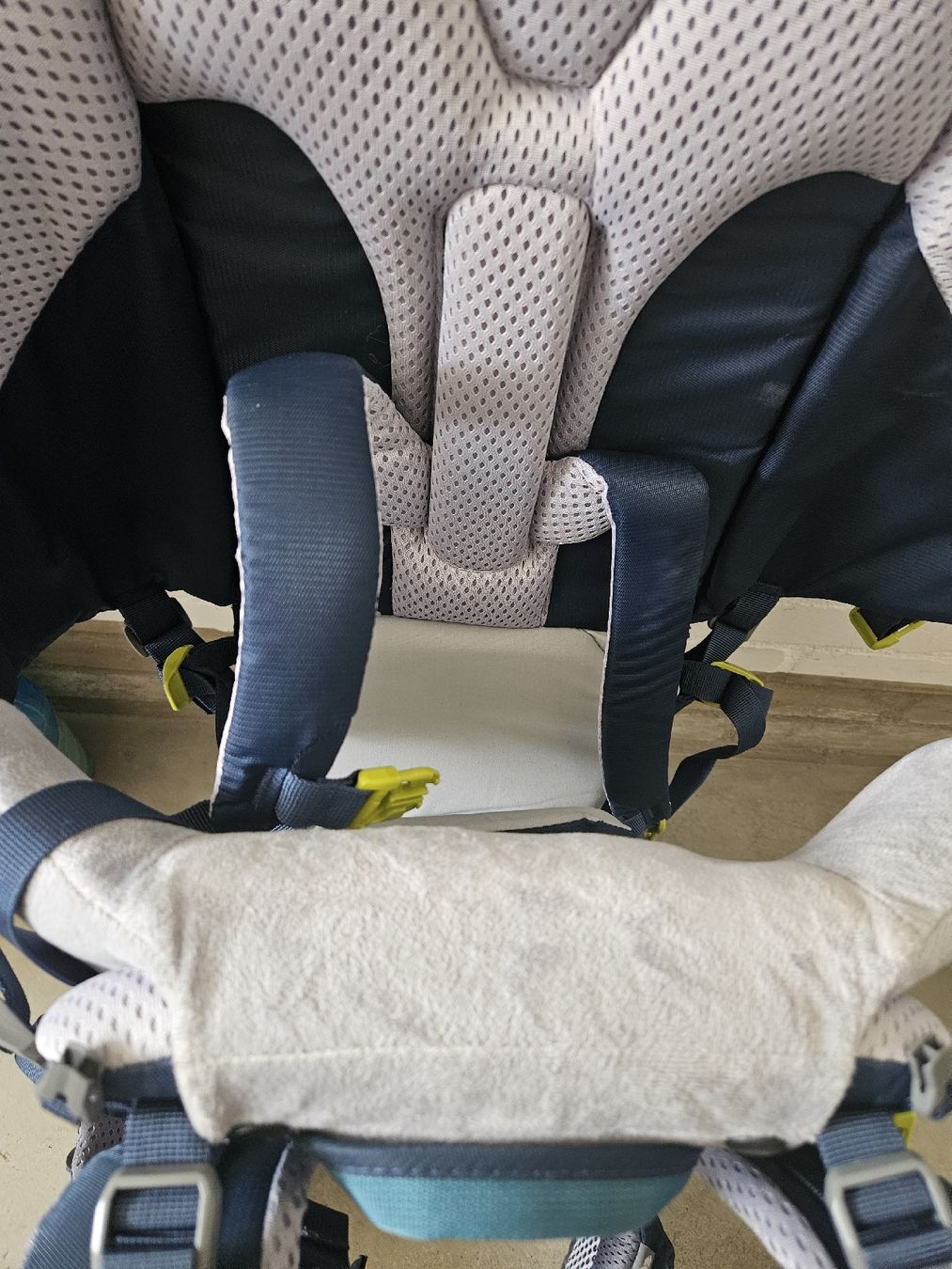 Deuter Porte-bébés ventraux & dorsaux: Deuter Neuwertig – Neuf (Voir description) à Ennetbürgen par LebuniaNW 1