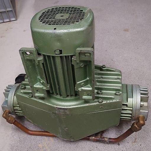 Compressori: Haug Cygnus Oelfreier Kompressor B0 75 D4 – Usato da Villigen venduto da mervato