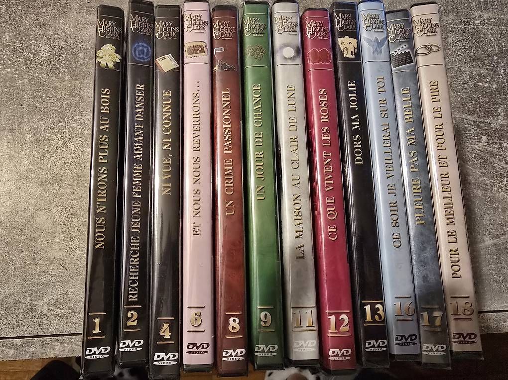 Tutti i DVDs: 12 DVD Mary Higgins Clark – Usato da Chavannes-Renens venduto da Coco200