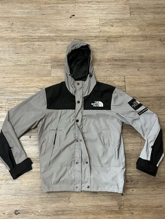 Supreme The North Face Jacke grau schwarz Grösse L