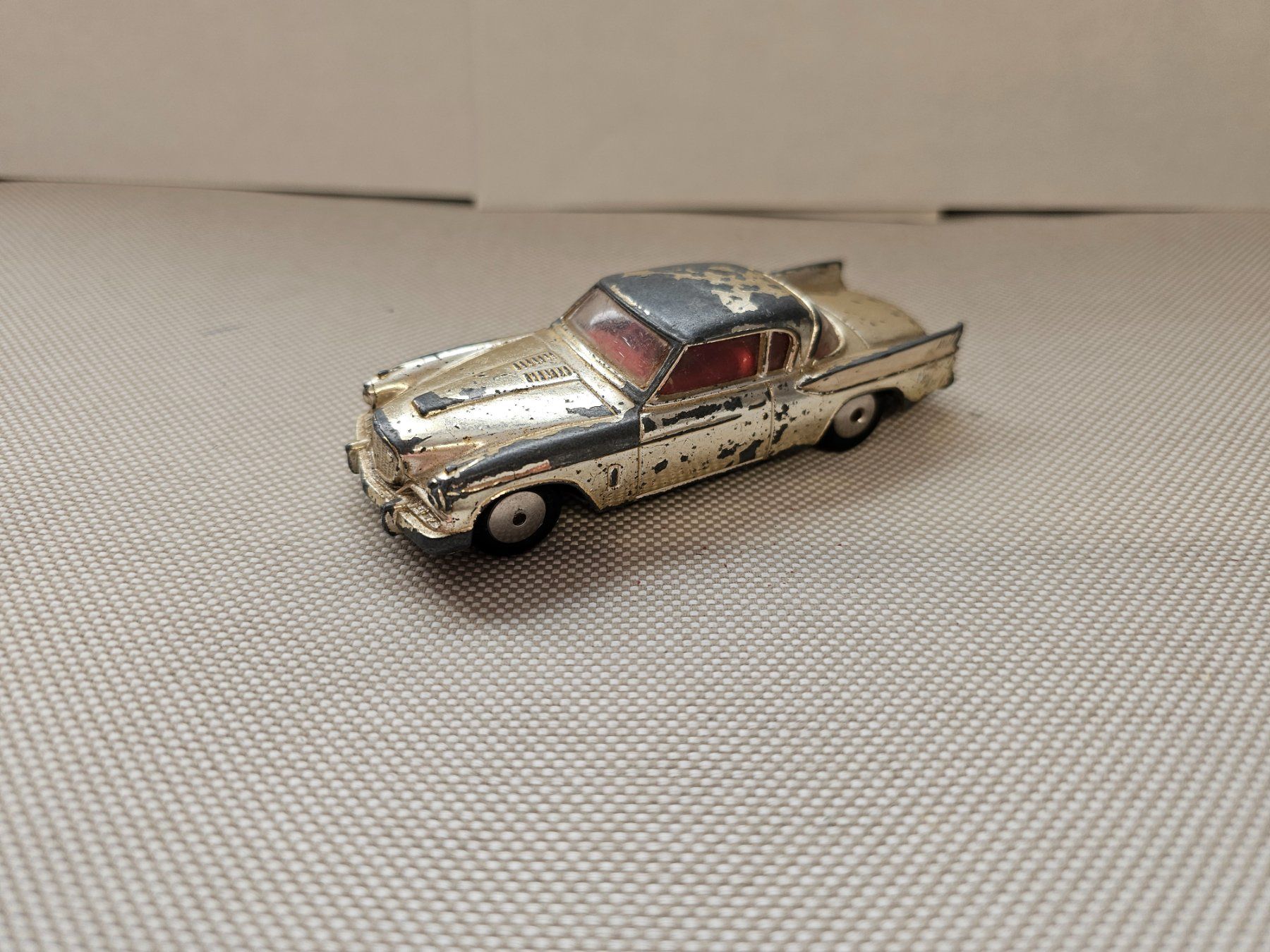 Corgi Toys Modellini d'auto: Corgi Studebaker Golden Hawk – Usato da Starrkirch-Wil venduto da easygo13