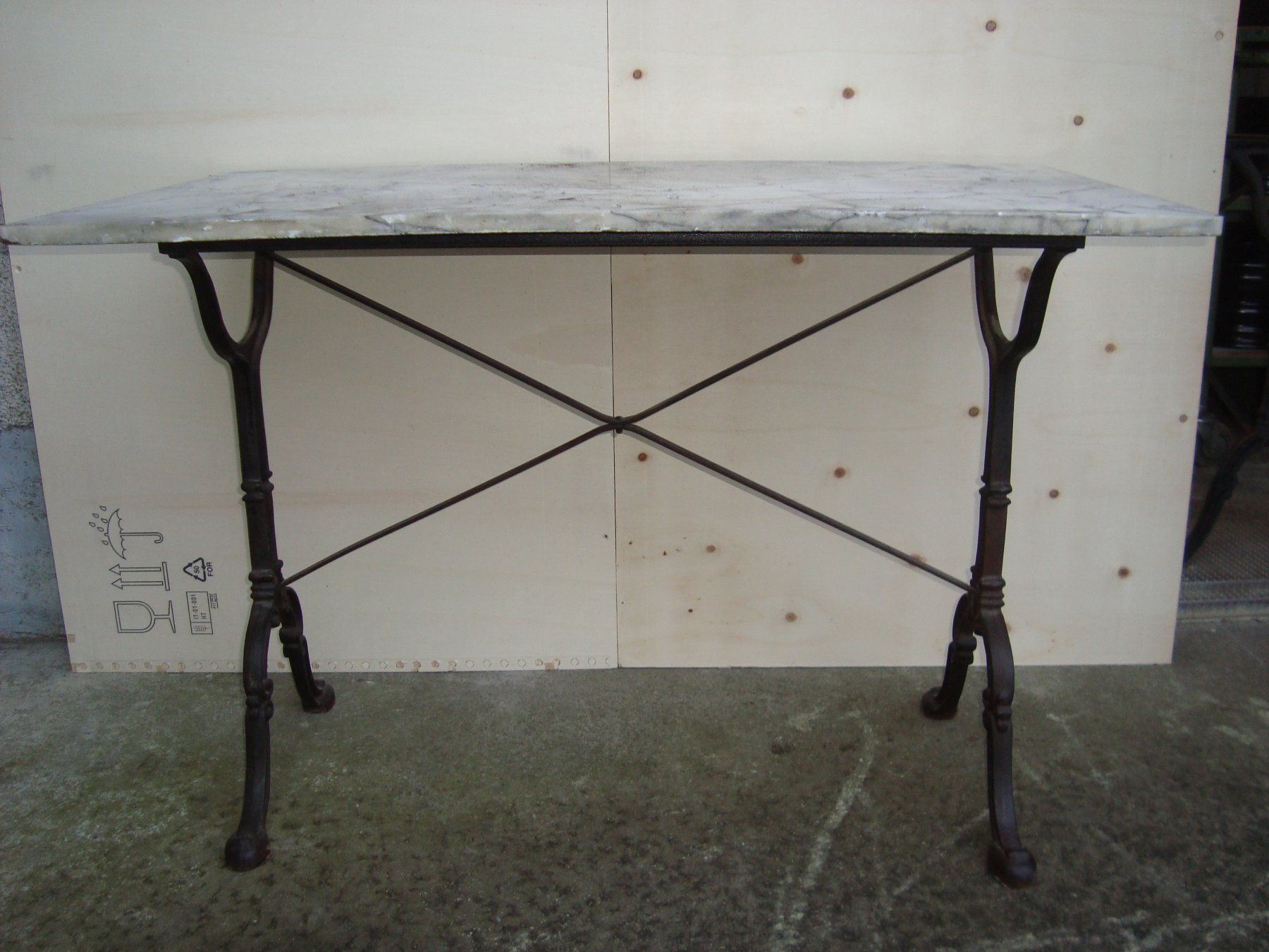 Tables: Marmortisch – D'occasion à Walzenhausen par Totenkopf0