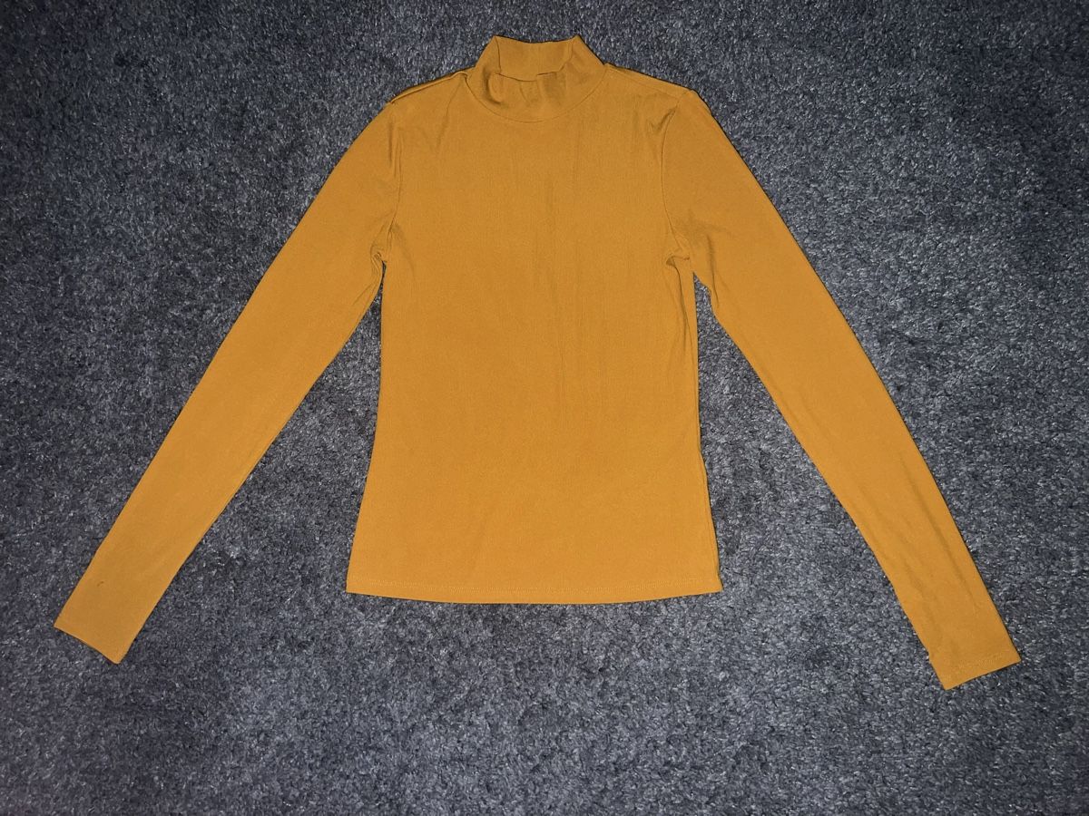 H&M Pulls & Sweat-shirts: Rollkragenpulli rost/orange Gr.Xs – Neuf (Voir description) à Effretikon par Briga.S.