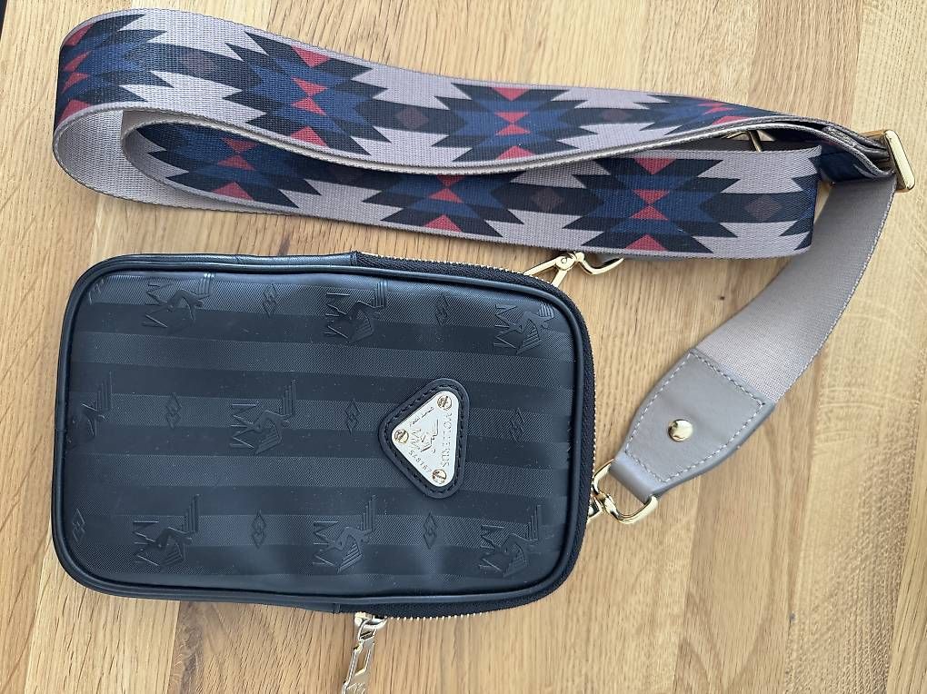 Taschen für Damen: Mollerus Maison Suisse – Gebraucht aus Chur von Miina04 1