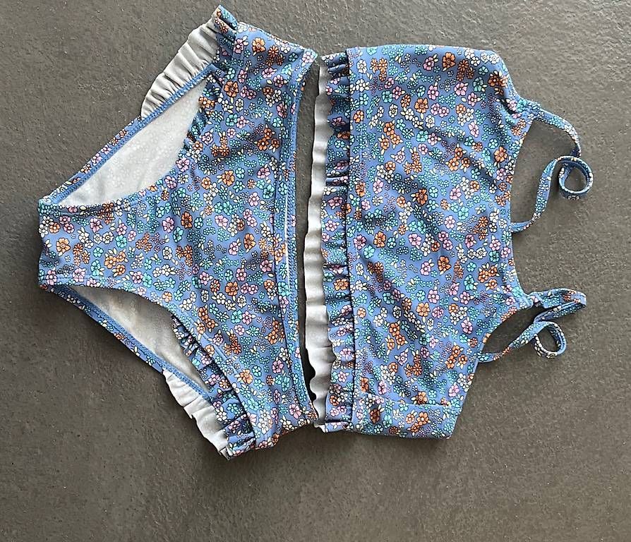 Badekleider & Bikinis: Bikini Gr. 134 – Gebraucht aus Uetikon am See von kun_6knp