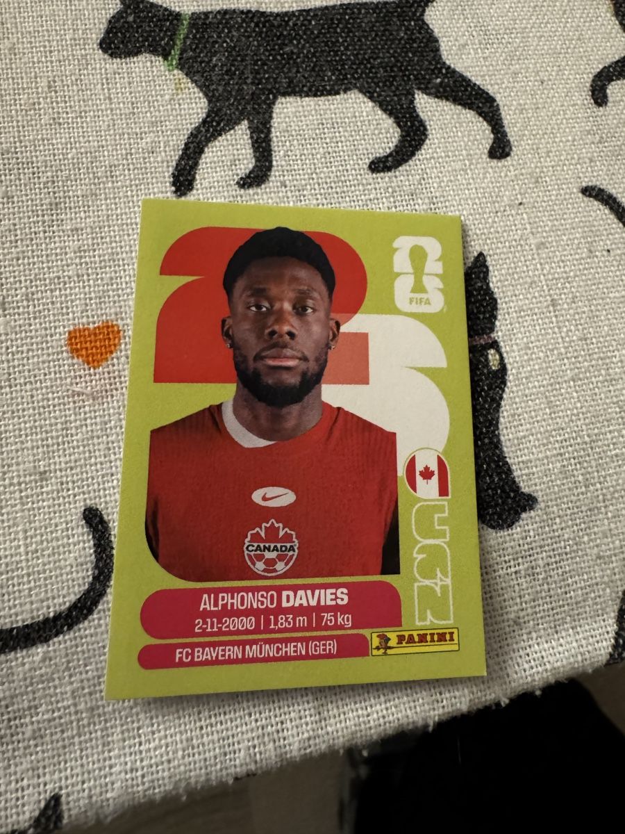 Panini Carte collezionabili: Alphonso Davies – Nuovo e nell'imballaggio originale da Moosseedorf venduto da gunman82