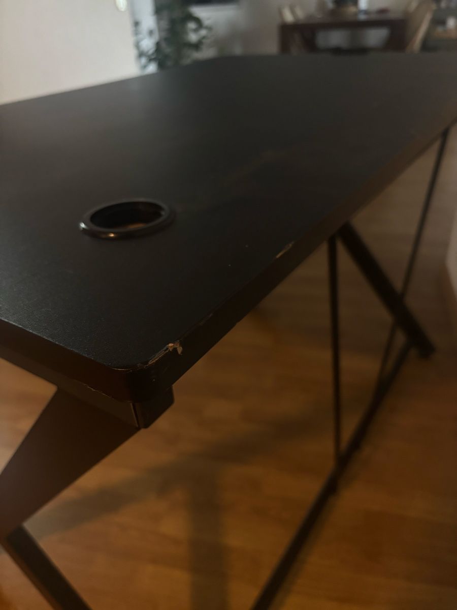 Scrivanie: Gaming Desk Black – Usato da Zürich venduto da bur_jb28 3