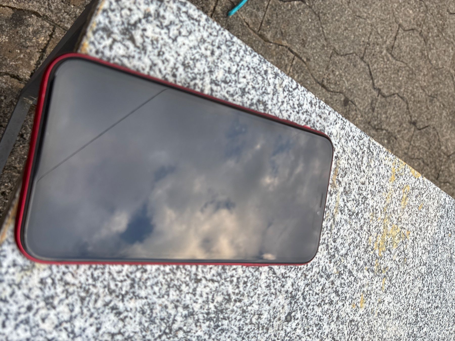 Apple Telefoni cellulari / Smartphones: Iphone XR – Usato da Glarus venduto da thornton