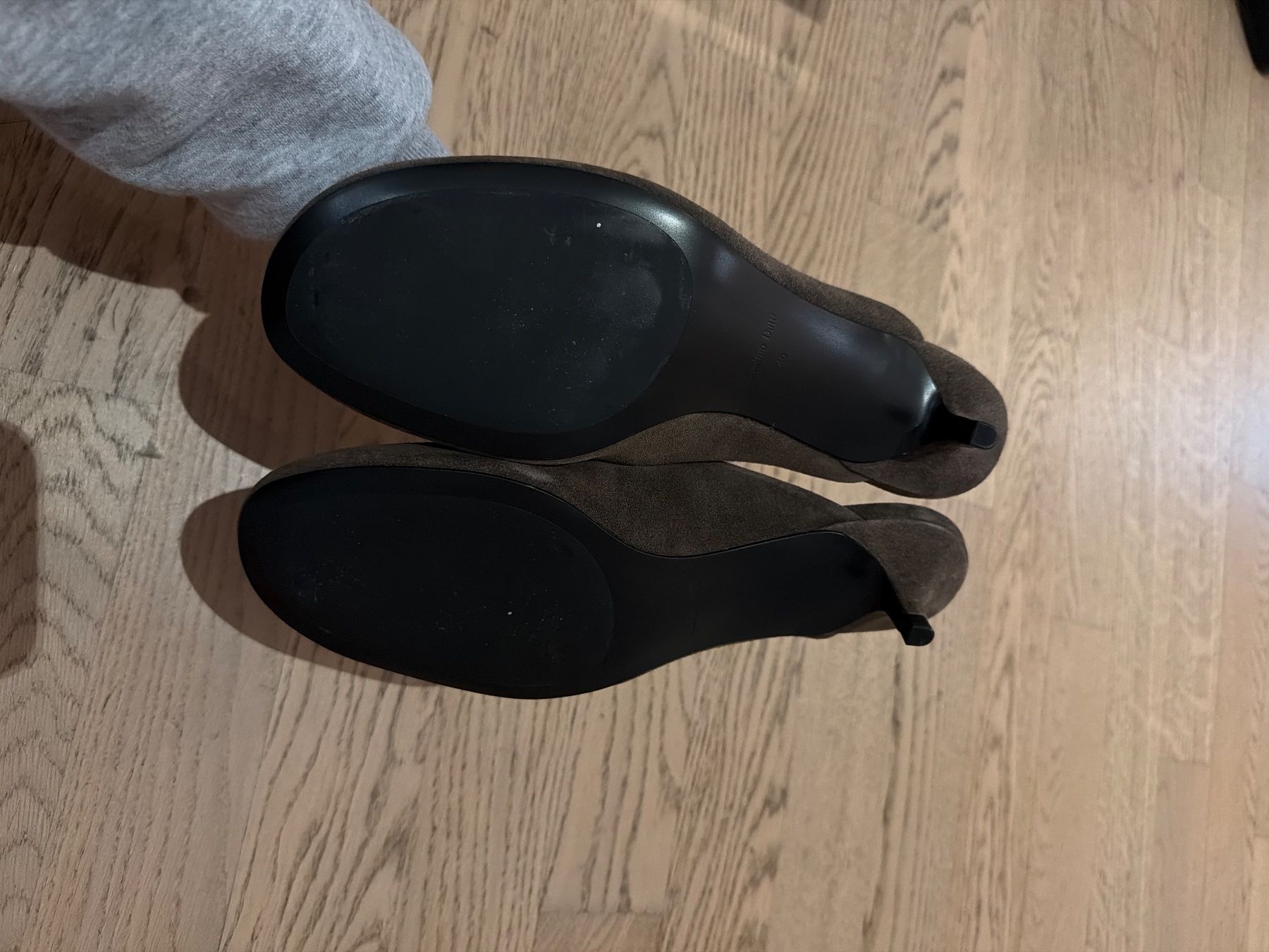 Massimo Dutti Scarpe da donna: Massimo Dutti Mokassin Halbschuhe dunkelbraun Wildleder – Nuovo (secondo la descrizione) da Hettlingen venduto da blu_tb6z 1