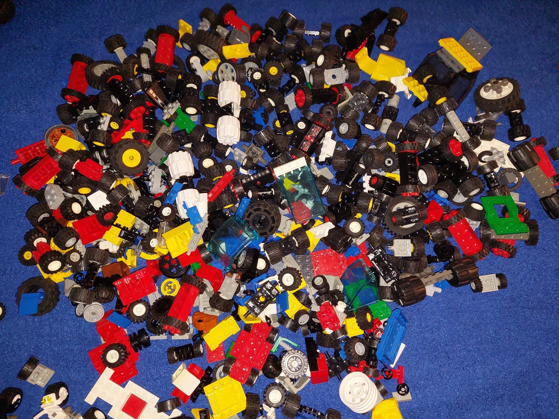 Lego Kit di costruzioni: Lego ein Sack voller Autoteile – Usato da Altenrhein venduto da schalumpfi 1