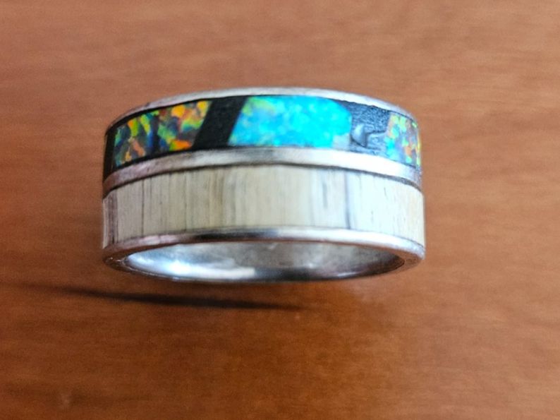 Anelli: Traumhafter Opal Holz Ring – Usato da Ittigen venduto da Myriamstr 1