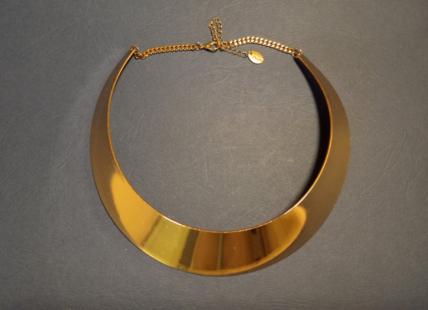 Catenine: Claires Statement Halskette goldfarben – Usato da Allschwil venduto da Evgeniia78 2