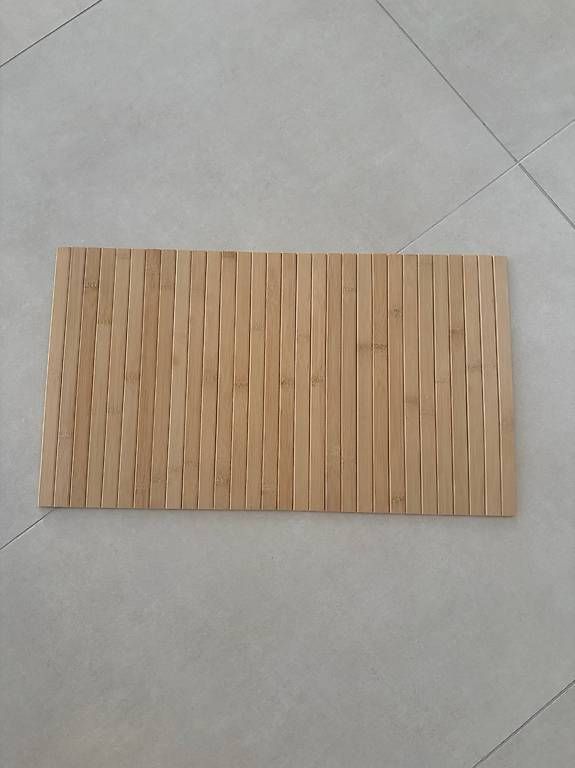 Fauteuils: Ikea Rodeby - Table for Couch Armchair – D'occasion à Thalwil par pal_x28f