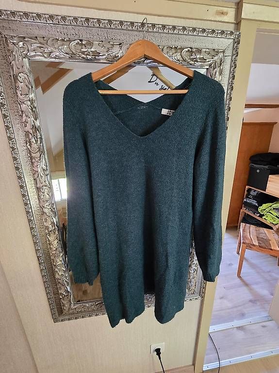 Vestiti: Schönes Strickkleid Gr. S – Usato da Reute AR venduto da Angelwungs