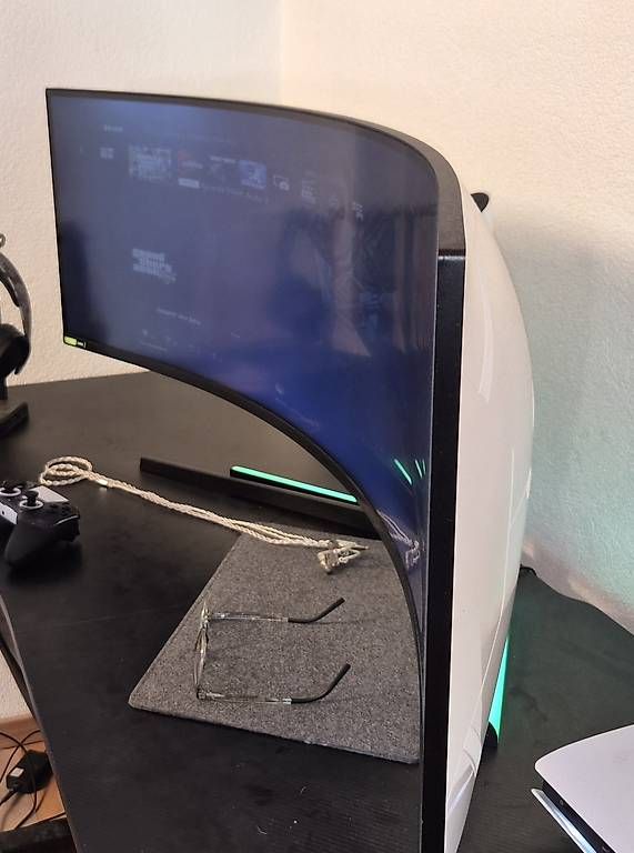 Monitor: Samsung odyssey g8 – Usato da Aigle venduto da led_8nd2