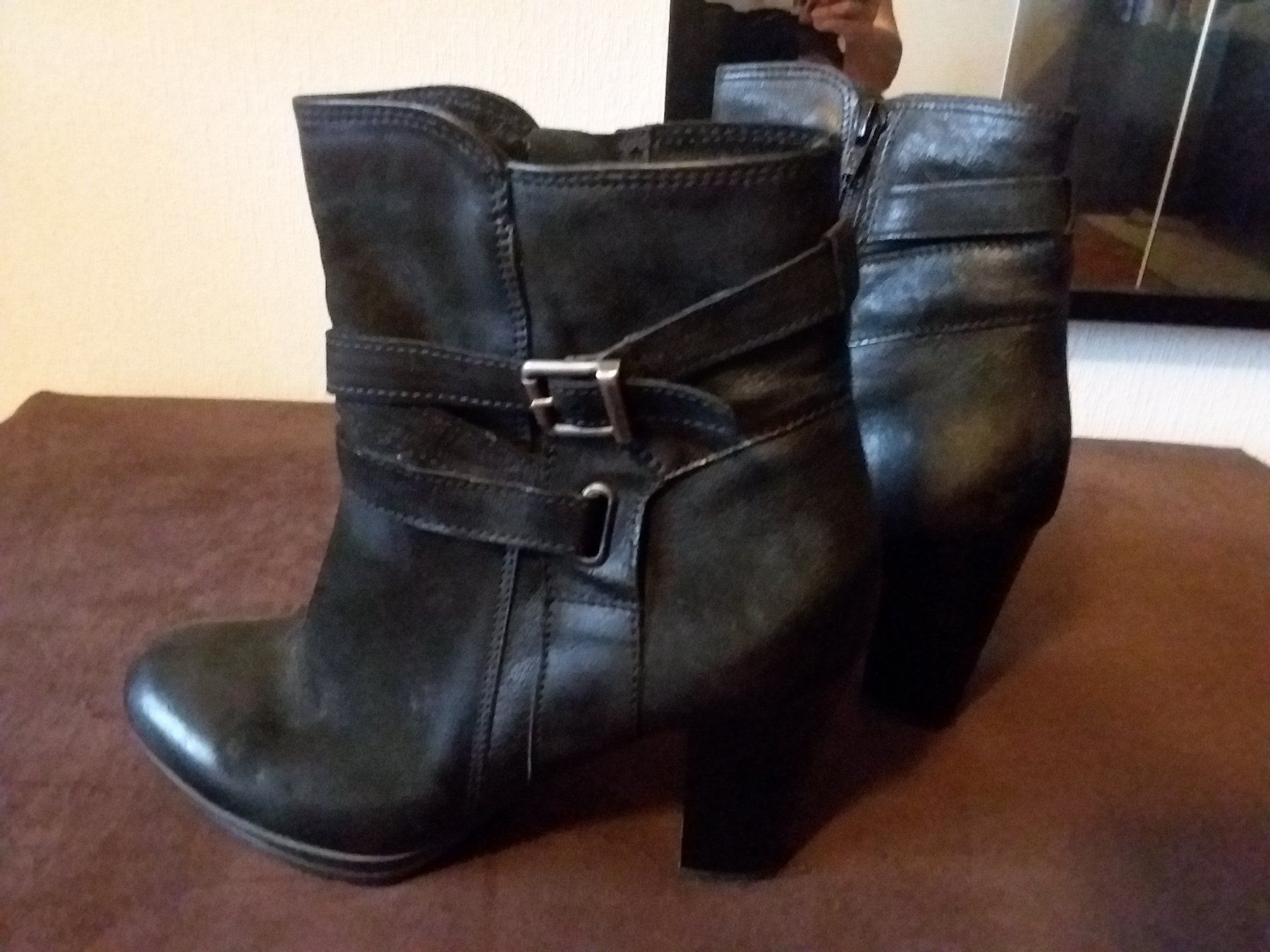 Dosenbach Damenschuhe: Bottines noires élégantes à talons hauts T38 – Neu und originalverpackt aus Chêne-Bourg von Fio994 1