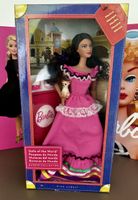 Barbie Dolls of the World Mexico W3374 NRFB – Pink Label