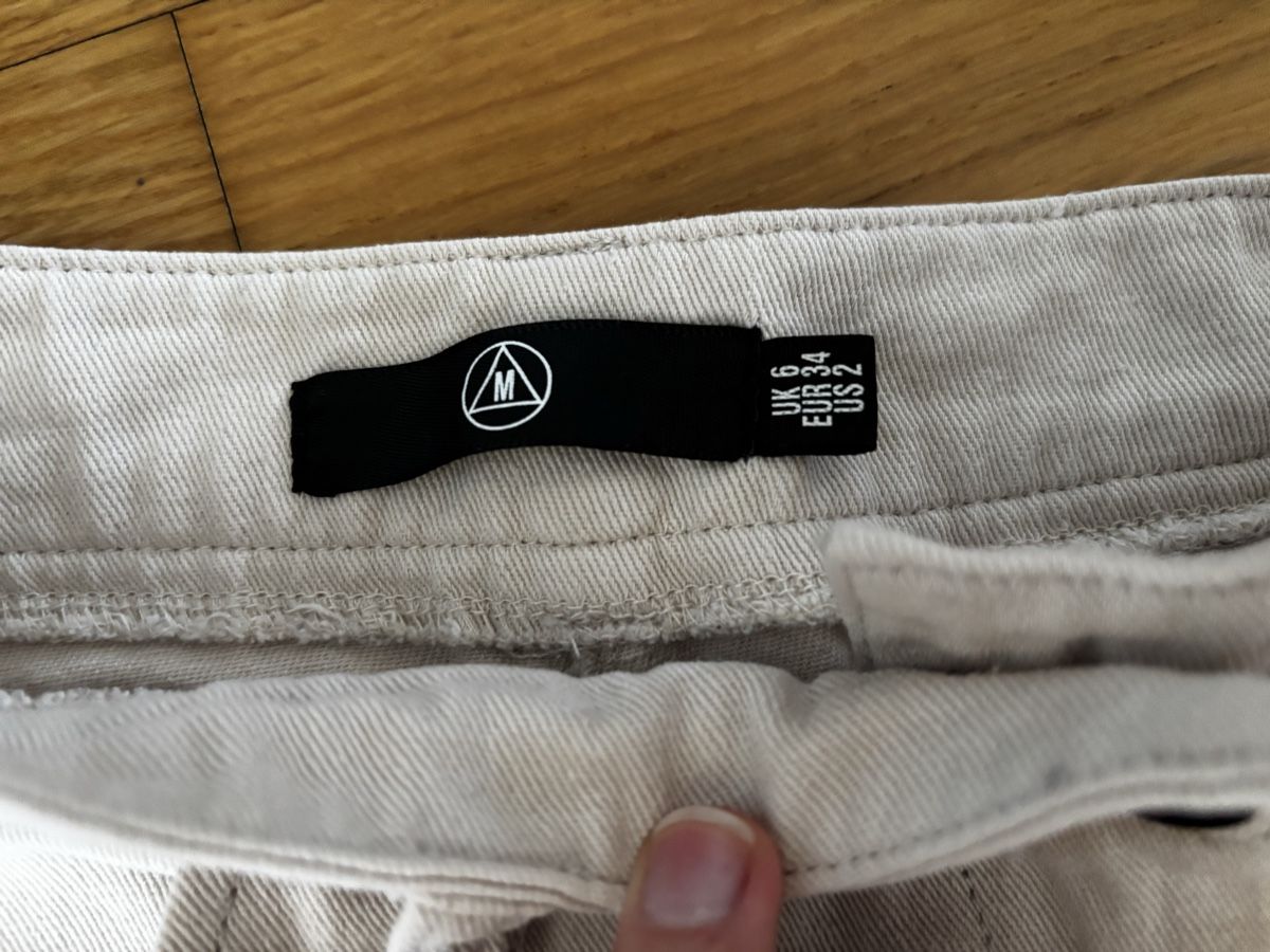 Pantaloni: Missguided Cargo Hose – Usato da Basel venduto da sop_h98w 2
