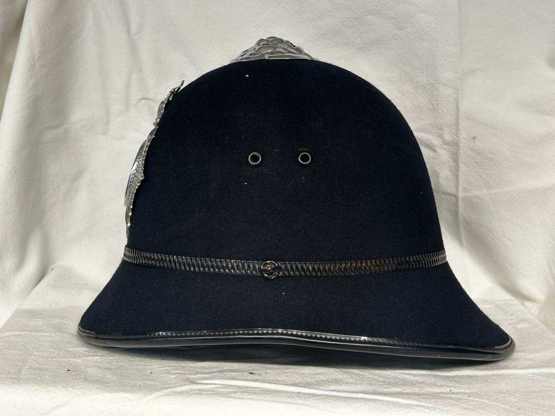 Uniformi: Bobbyhelm, Polizei, Cambrigeshire, Constabulary – Usato da Sarmenstorf venduto da zefplupo 1