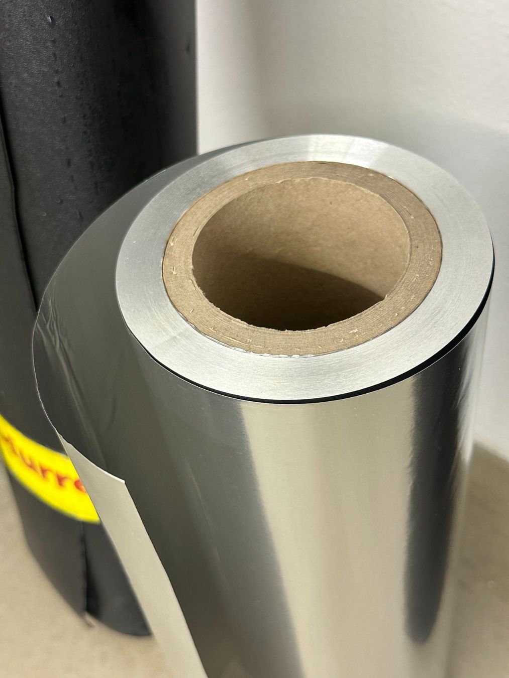 Sonstiges zum Lager & Transport: Vier Rollen, eine versilbert, zwei schwarz, eine dickes Alu – Gebraucht aus Zürich von alocinnovregnes 6