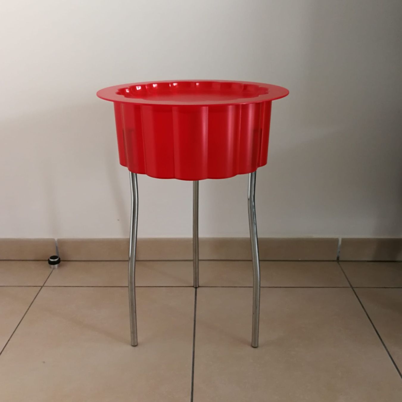 Ikea Tavoli: Hatten Table D'appoint Vintage Par IKEA – Usato da Le Lignon venduto da krystal1