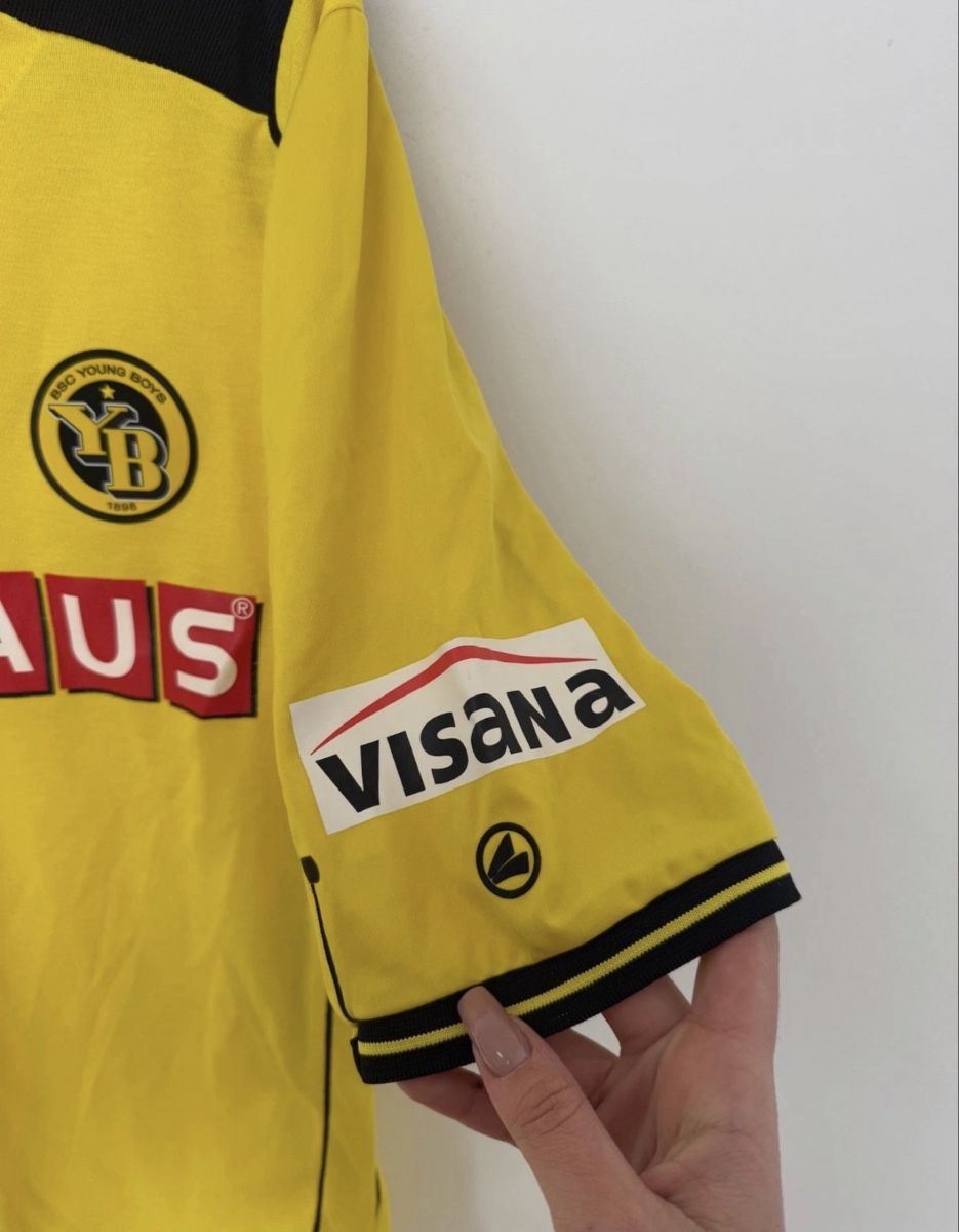 Young Boys Canottiere & Pantaloni: BSC Young Boys 2012/13 Trikot – Usato da Allschwil venduto da lor_6cgq 4