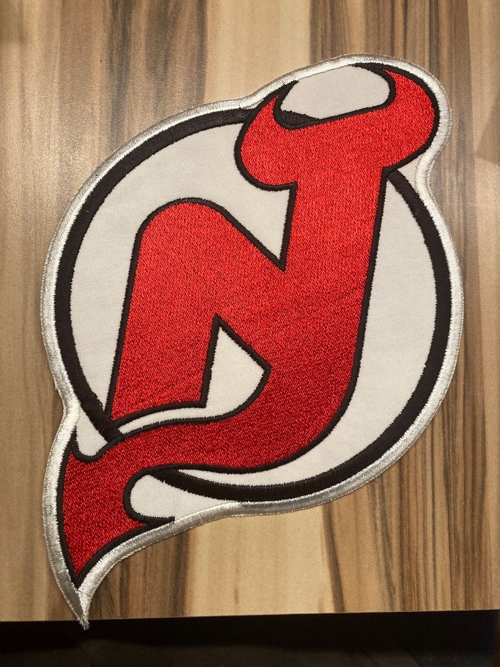 NHL Toppe: NHL New Jersey Devils Aufnäher Badge – Nuovo e nell'imballaggio originale da Aarwangen venduto da to-hirschi 1