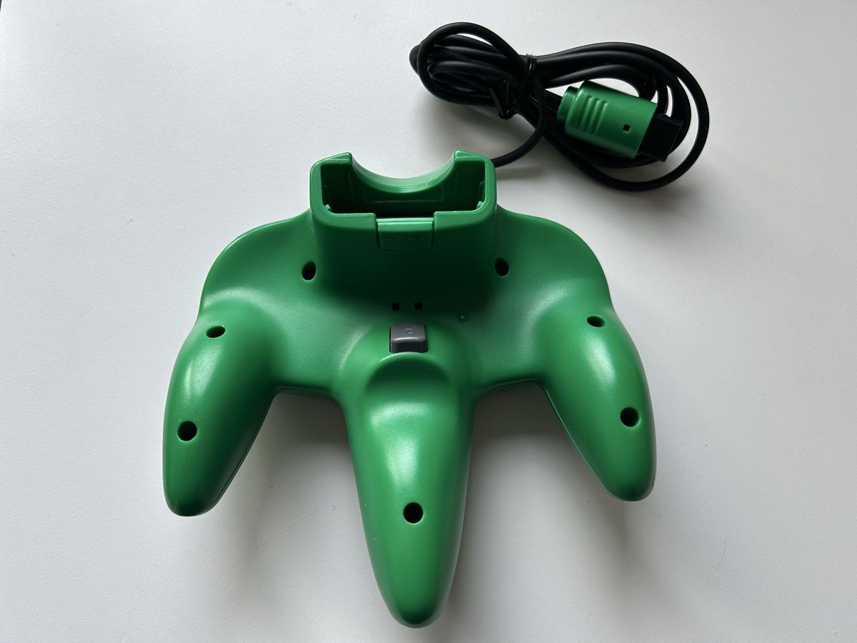 Nintendo Consoles: Nintendo 64 N64 Original Kontroller Grün – D'occasion à Belp par retrovideogamers 2