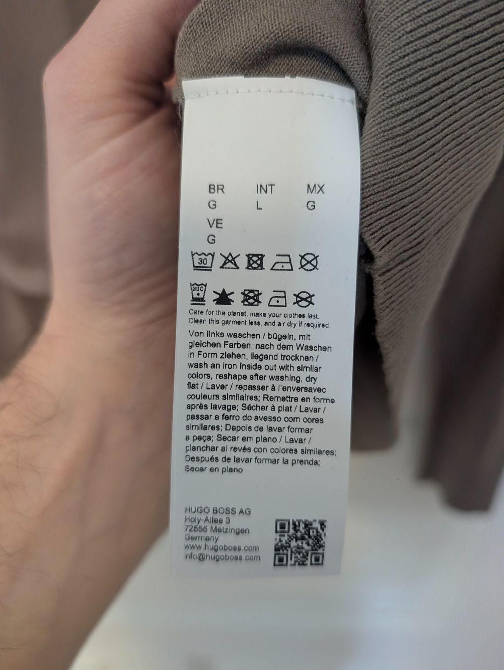 Hugo Boss Pullover & Sweatshirts: HUGO Feinstrickpullover taupe Gr. L – Gebraucht aus St.Gallen von primito 2