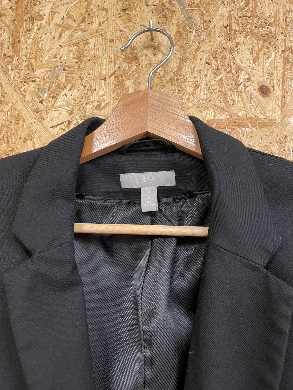 H&M Completi & Tailleur: H&M Ensemble Tailleur – Usato da Lausanne venduto da PlusValue_Lausanne 3