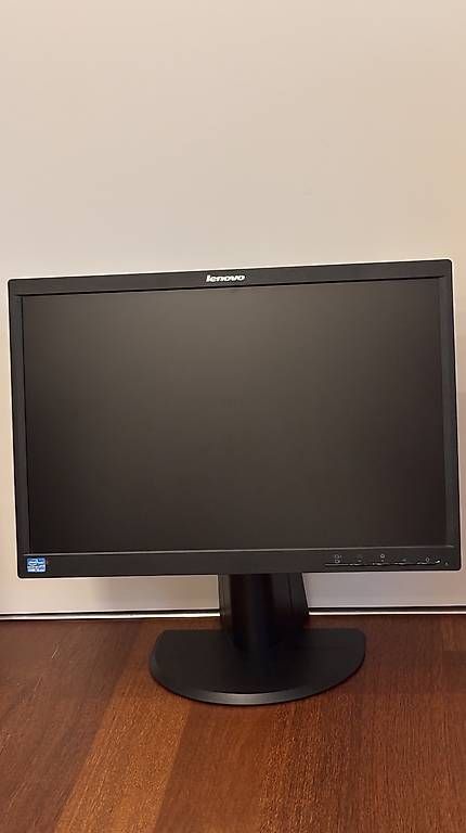Ecrans: Monitor Lenovo 24 Zoll – D'occasion à Staad SG par Manu770