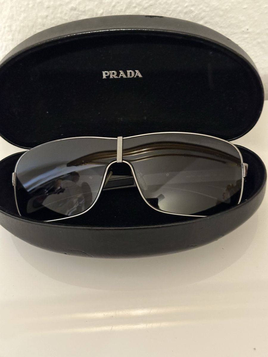 Prada Occhiali & Lenti: Prada Sonnenbrille mit Prada Box – Nuovo (secondo la descrizione) da Basel venduto da Ivana_4 1