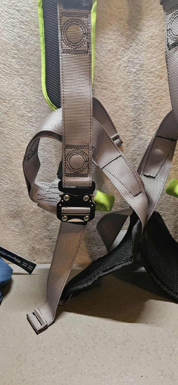 Petzl Attrezzatura di sicurezza: SpanSet Auffanggurt Sentinel II L-XL  – Nuovo e nell'imballaggio originale da Baar venduto da Vel...Baar45 5