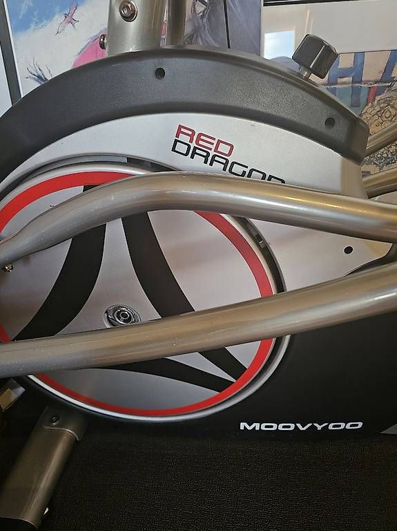 Hometrainer: Vélo elliptique MOOVYOO Red Dragon pliable  – Usato da Glion venduto da AlexFellay_1823 2