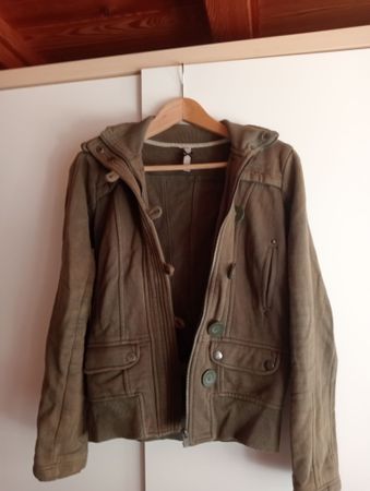 Jacke in Olivgrün gebraucht