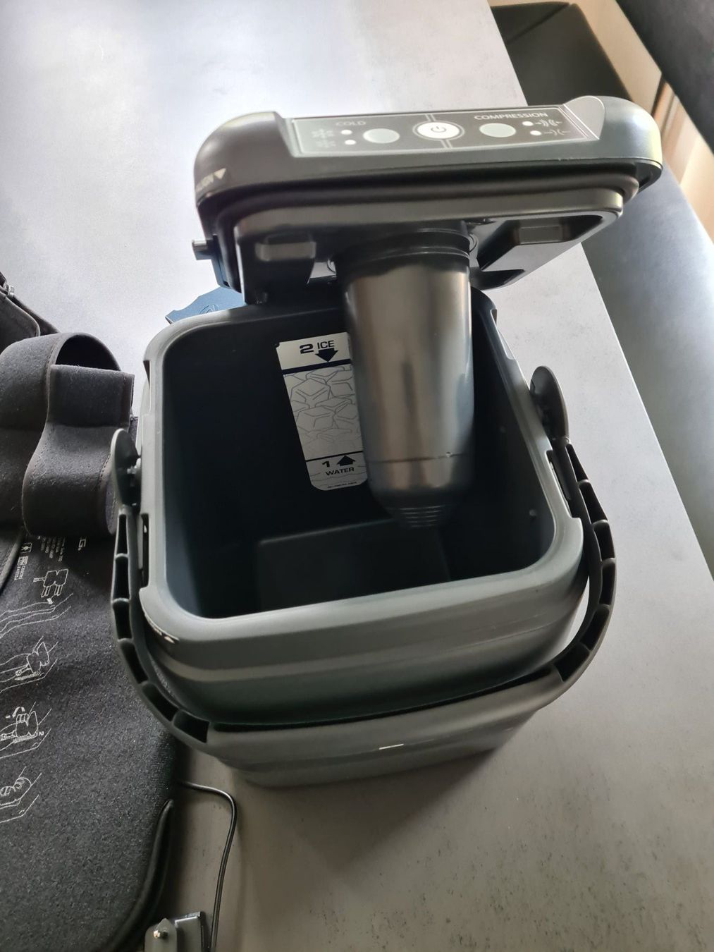 Attrezzature mediche: Kältetherapiegerät BERG POLAR CADE WAVE inkl. Adapter – Usato da Flühli LU venduto da Siro1998 3