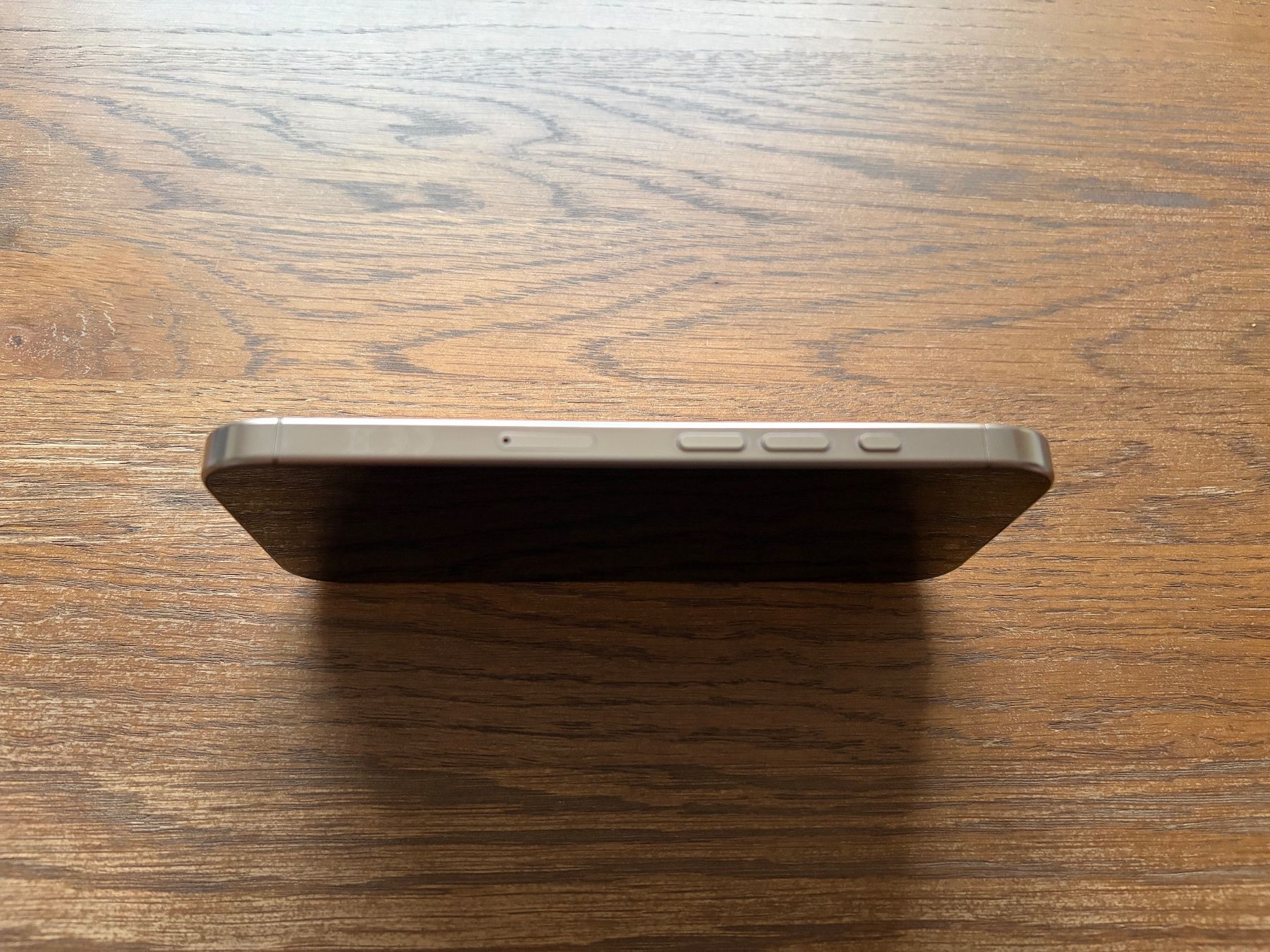 Apple Handys / Smartphones: iPhone 16 Pro 128GB Desert Titanium – Gebraucht aus Knonau von Vincent_vega84 5