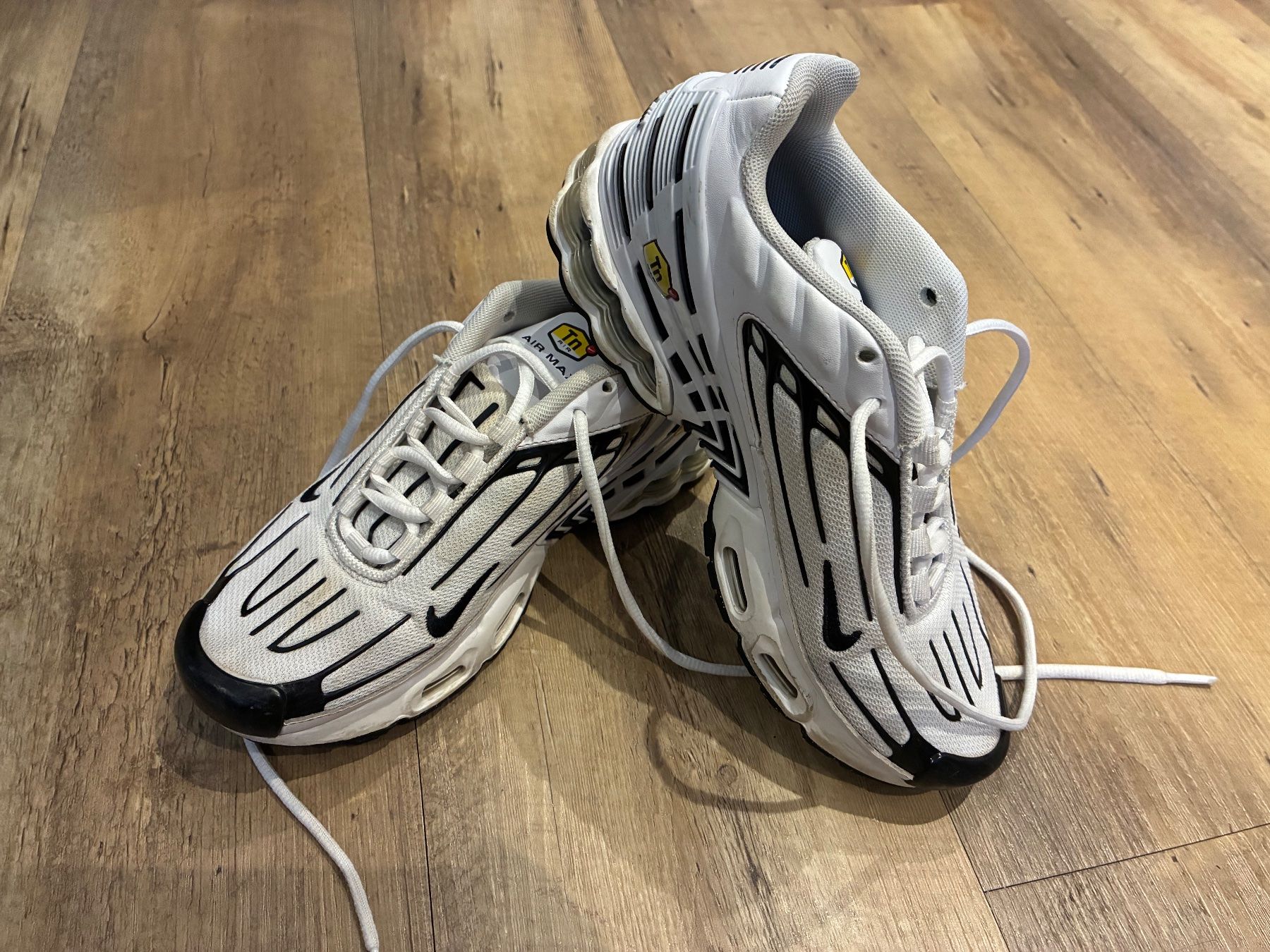 Nike Chaussures garçon: Air Max Plus – D'occasion à Ebnat-Kappel par Cla1983 5