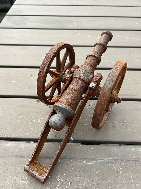 Tutte le decorazioni: Miniatur Kanone – Usato da Wetzikon ZH venduto da episcopo01 1
