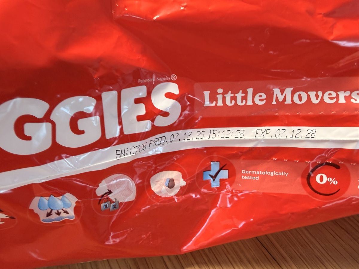 Huggies Secchi per pannolini & Pannolini: 12 Stk. Huggies Little Movers Gr. 4 Windeln – Nuovo (secondo la descrizione) da Sargans venduto da ThoWes 3