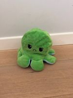 Peluche pieuvre réversible verte et bleue  bon état