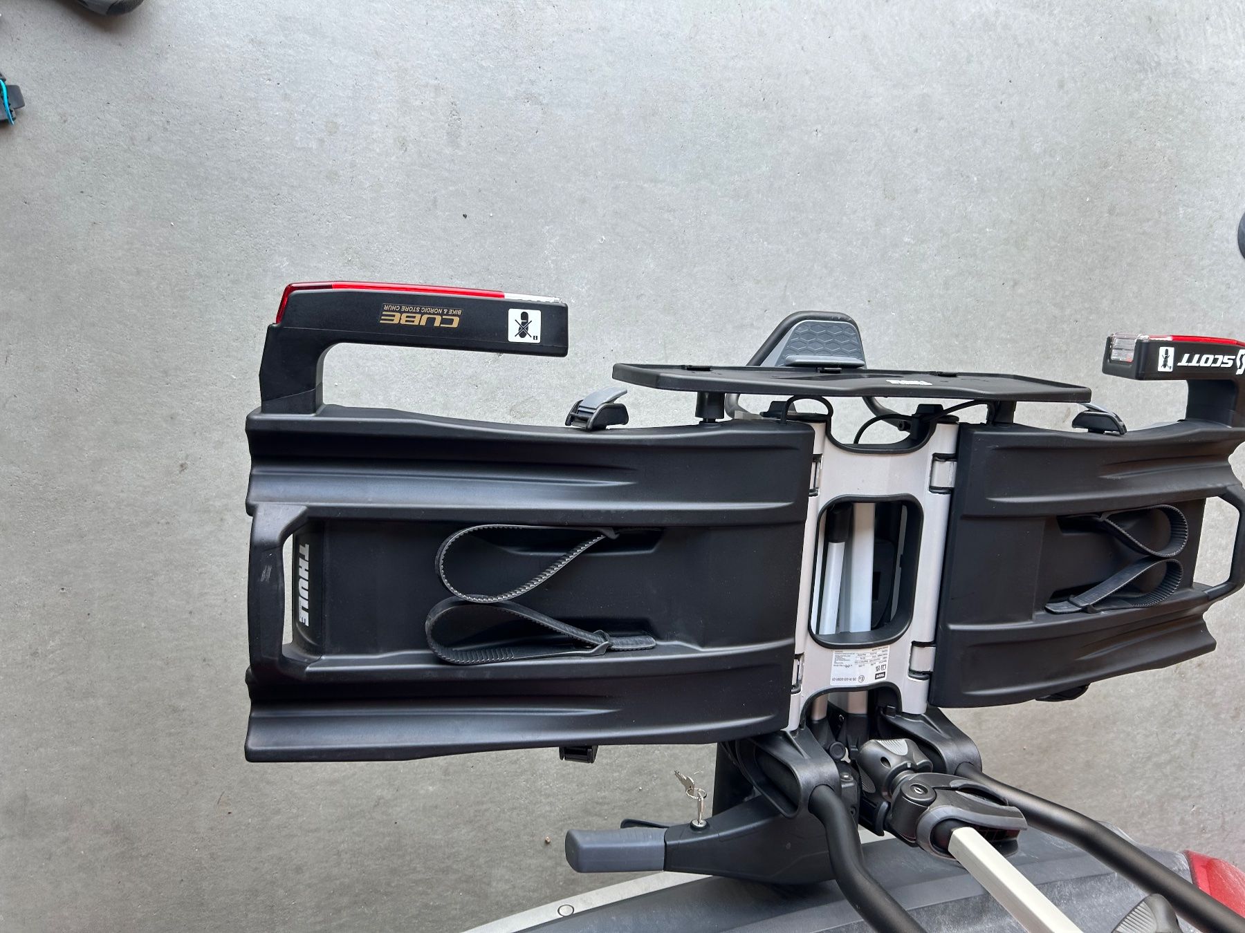 Attelages de remorque: Thule Easy Fold xt – D'occasion à Vella par roli1988 4