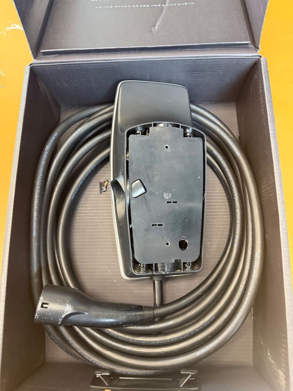 Tesla Batterie-Ladegeräte: Tesla Wall Connector Generation 3 – Gebraucht aus Dietlikon von ComdatAG 4