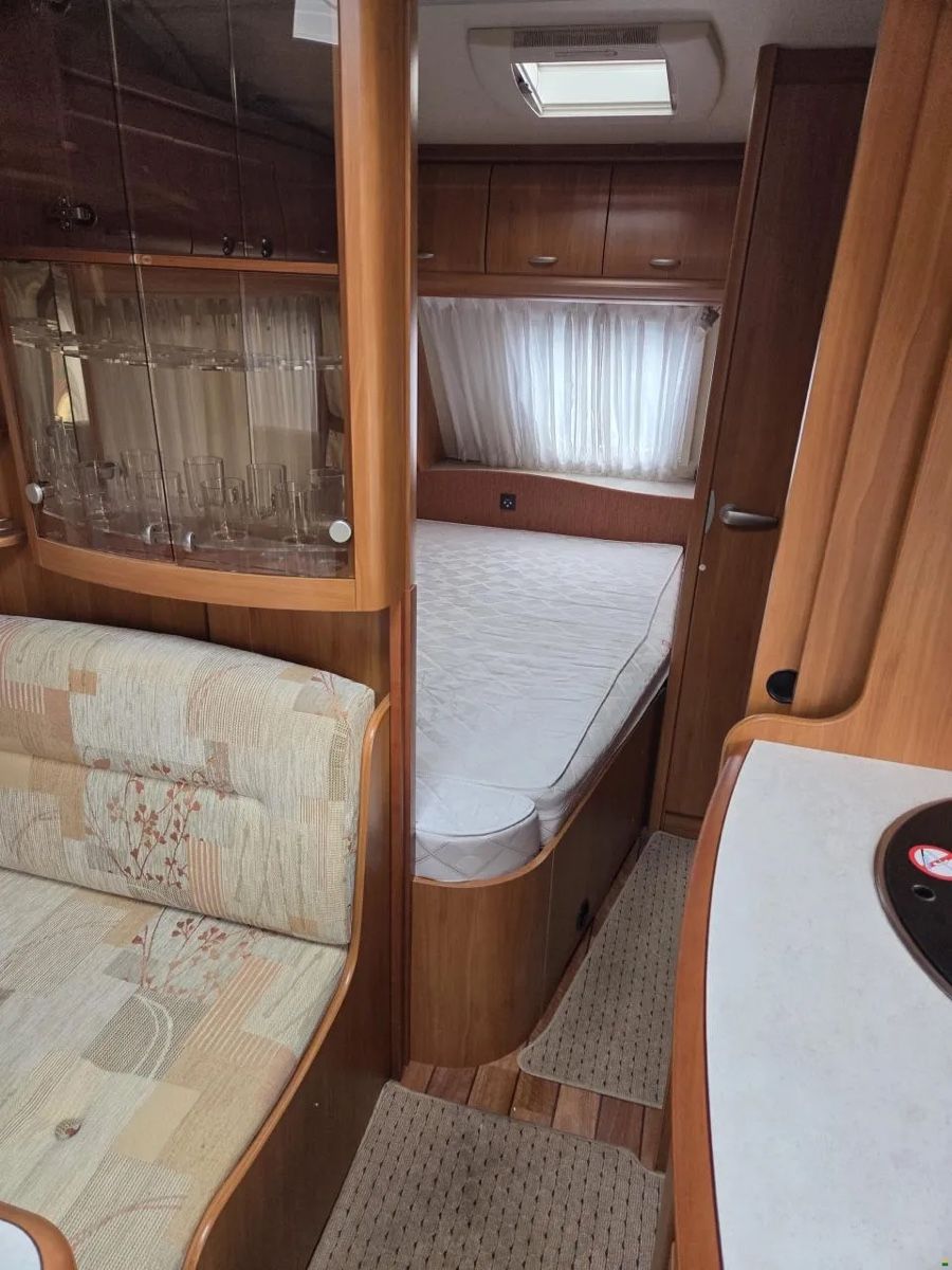 Hobby Camping Fahrzeuge: Wohnwagen Hobby 410 SFE excellent automover – Gebraucht aus Kaltenbach von Piantoni 7