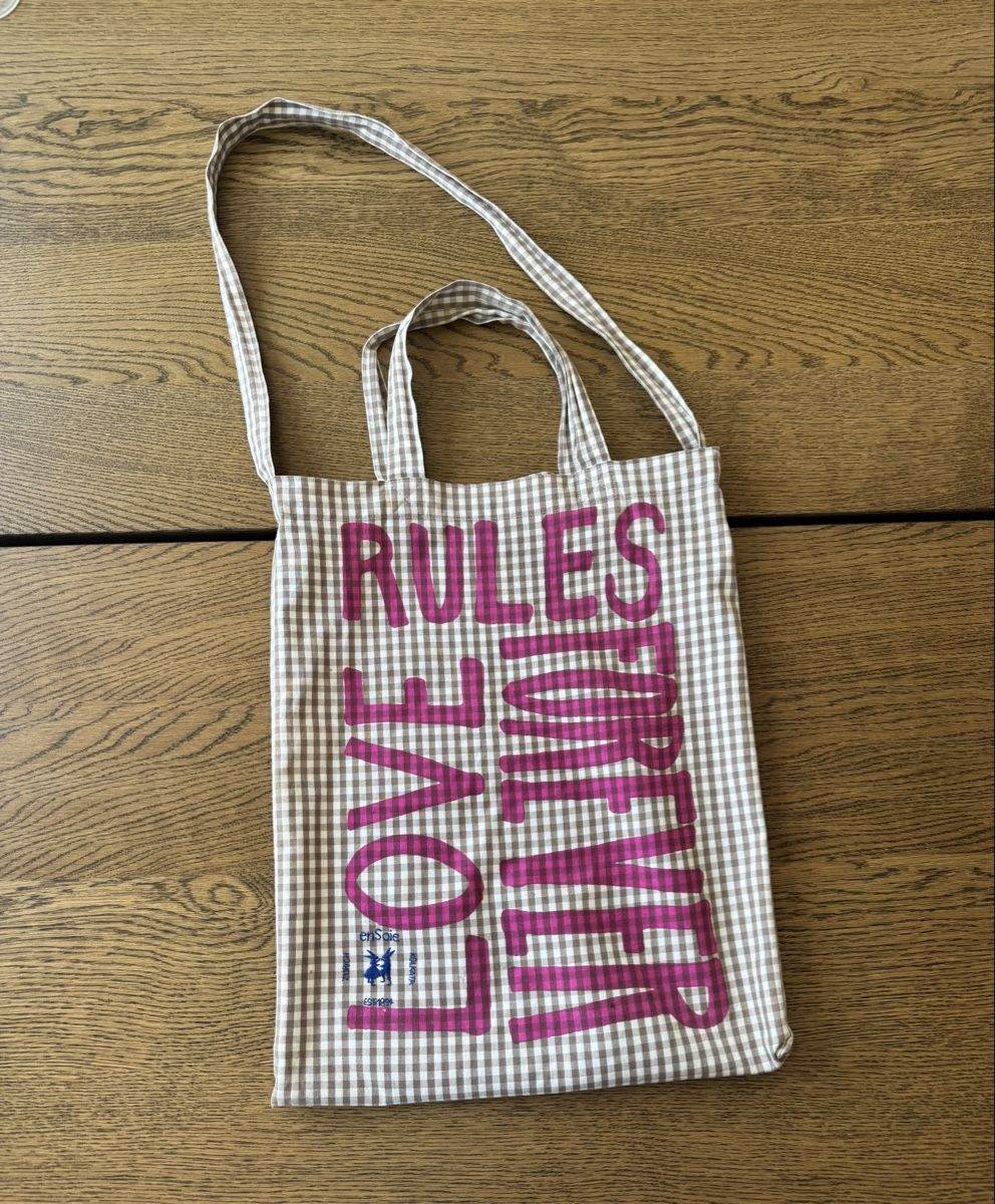 Ensoie Borse da donna: En Soie tote bag in excellent condition  – Nuovo (secondo la descrizione) da Winterthur venduto da Wavaa